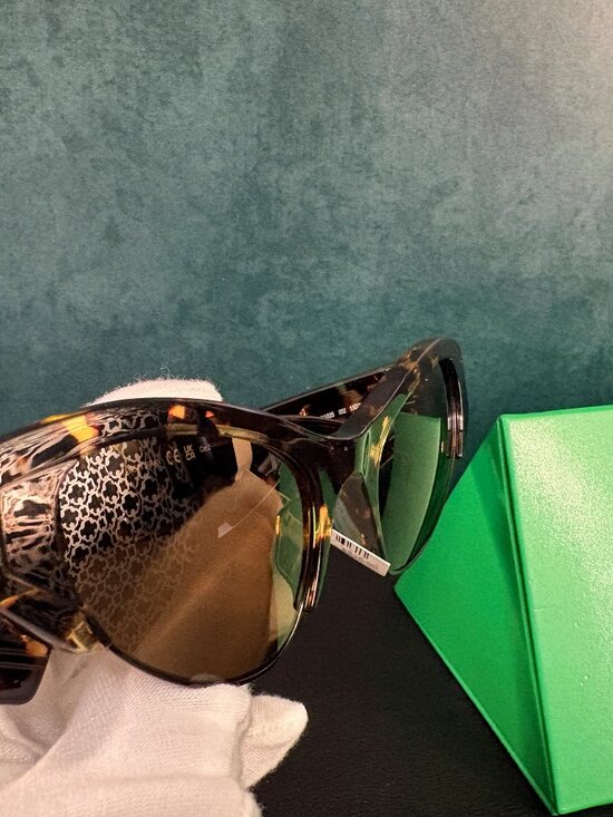 Bottega Veneta 53MM Cat Eye Sunglasses | Tortoiseshell | Gold Detail main image 4